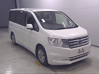 HONDA STEP WAGON 2012