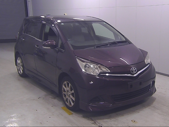 TOYOTA RACTIS 2011