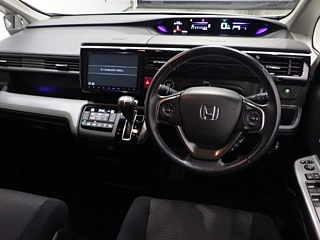 HONDA STEP WAGON 2015
