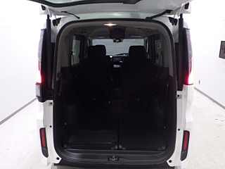 HONDA STEP WAGON 2015