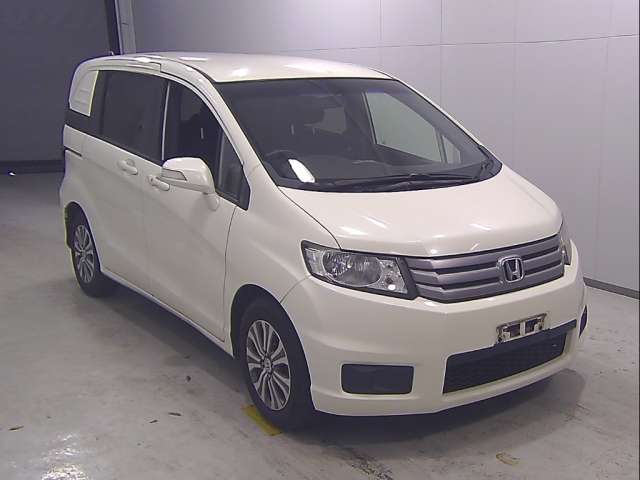 HONDA FREED 2012