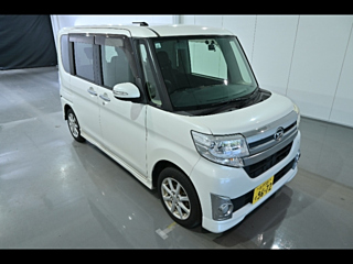 DAIHATSU TANTO 2015
