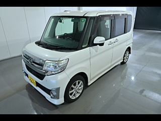 DAIHATSU TANTO 2015