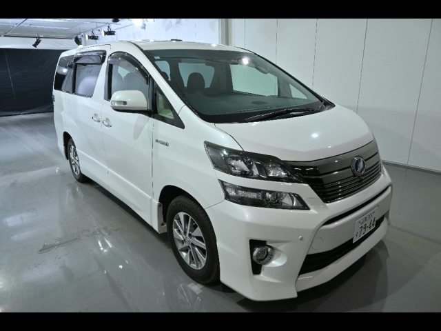 TOYOTA VELLFIRE 2014