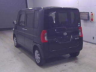 DAIHATSU TANTO 2018