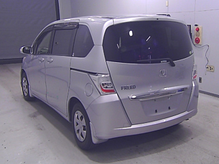 HONDA FREED 2012