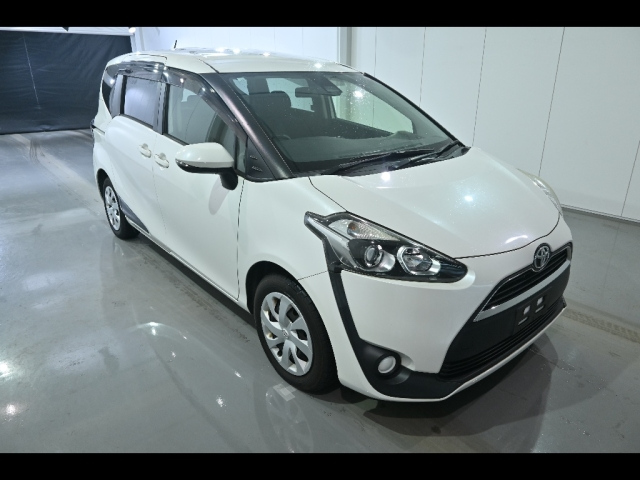 TOYOTA SIENTA 2016