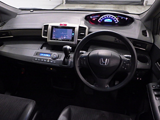 HONDA FREED 2016