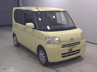 DAIHATSU TANTO 2010