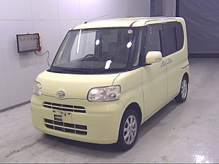 DAIHATSU TANTO 2010