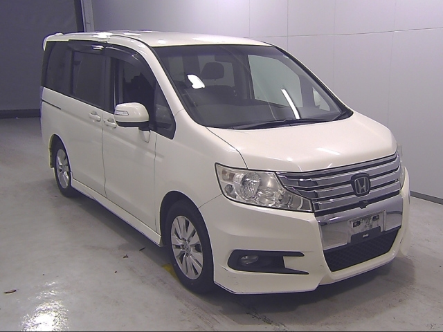 HONDA STEP WAGON 2010