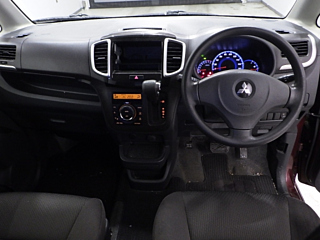 MITSUBISHI DELICA D2 2012