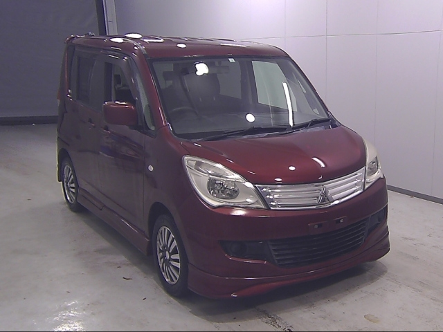 MITSUBISHI DELICA D2 2012
