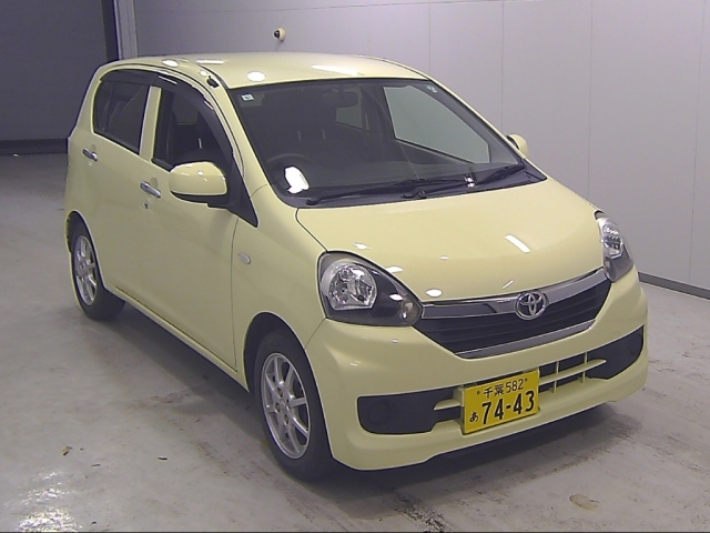 TOYOTA PIXIS EPOCH 2015