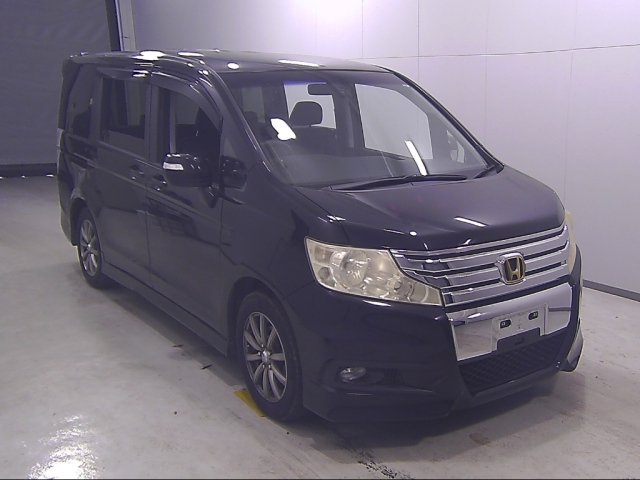 HONDA STEP WAGON 2010