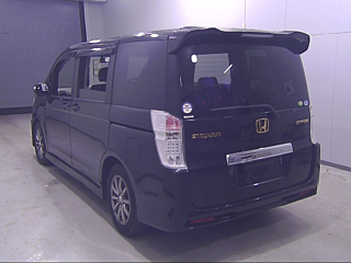 HONDA STEP WAGON 2010