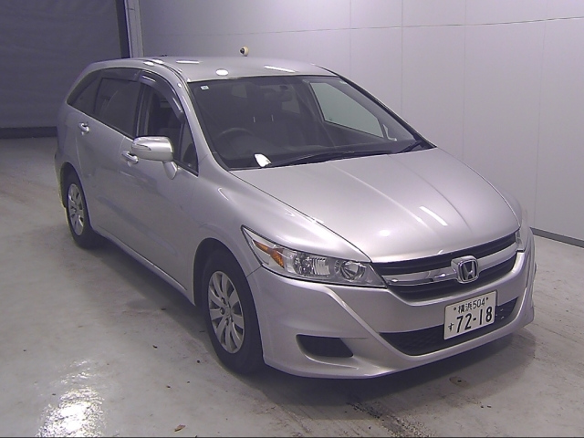 HONDA STREAM 2011