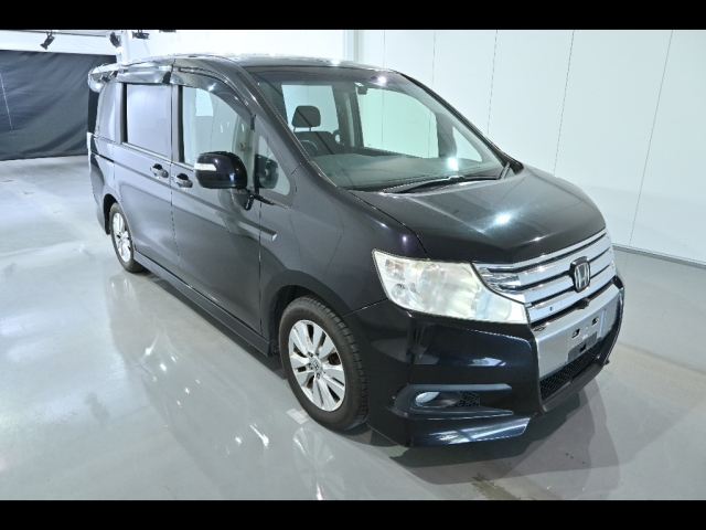HONDA STEP WAGON 2010