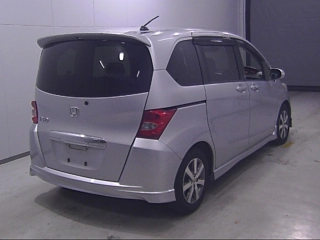 HONDA FREED 2009