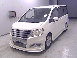 HONDA STEP WAGON 2010