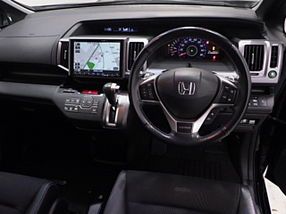 HONDA STEP WAGON 2013