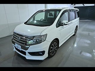 HONDA STEP WAGON 2013
