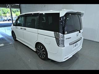 HONDA STEP WAGON 2013