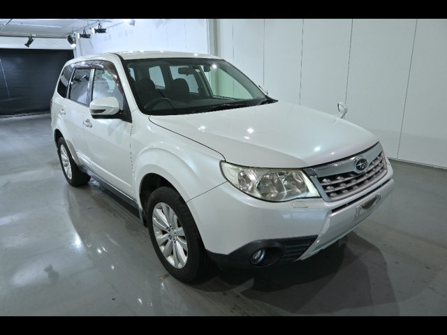 SUBARU FORESTER 2012