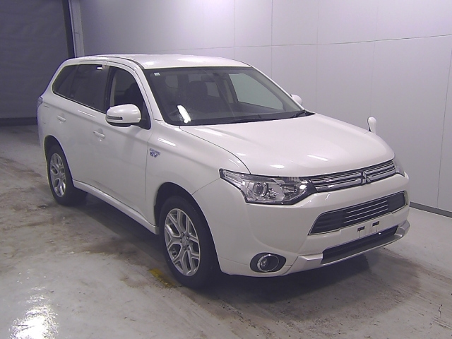 MITSUBISHI OUTLANDER PHEV 2014