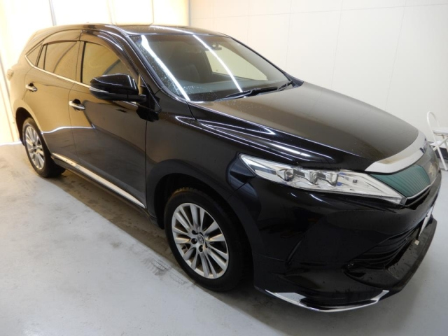 TOYOTA HARRIER 2018