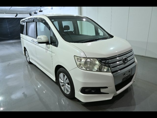 HONDA STEP WAGON 2012