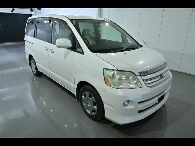 TOYOTA NOAH 2006