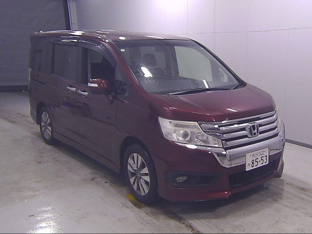 HONDA STEP WAGON 2013