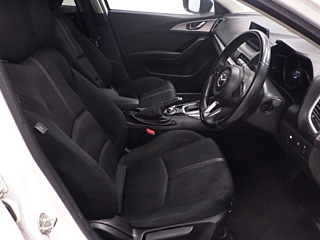 MAZDA AXELA 2016