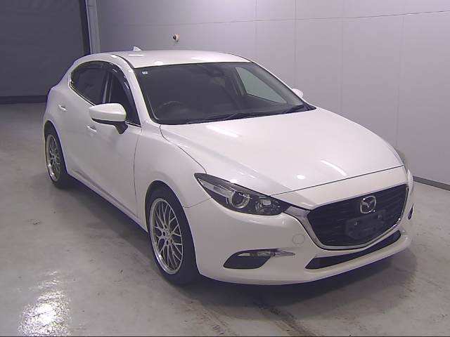 MAZDA AXELA 2016