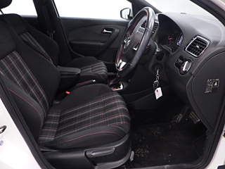 VOLKSWAGEN POLO 2012
