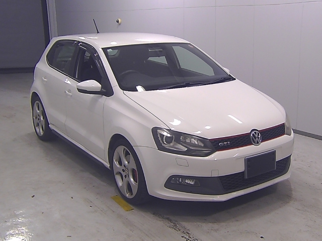 VOLKSWAGEN POLO 2012