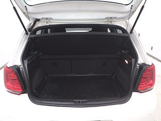 VOLKSWAGEN POLO 2012