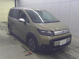Заказать HONDA FREED