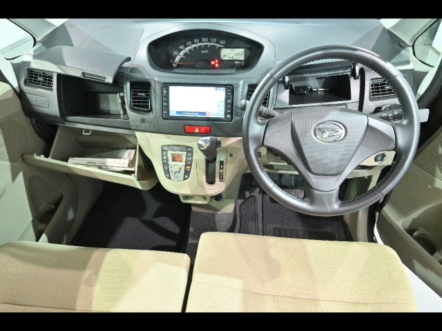 DAIHATSU MOVE 2012