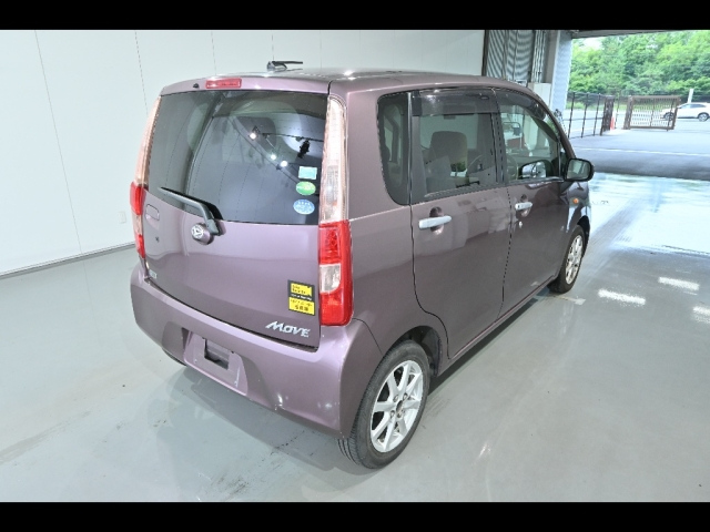 DAIHATSU MOVE 2012