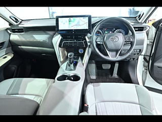 TOYOTA HARRIER 2021