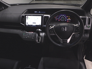 HONDA STEP WAGON 2013