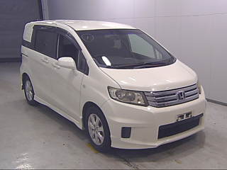 HONDA FREED 2010
