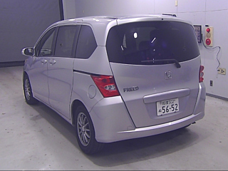HONDA FREED 2010