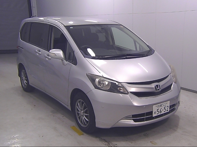 HONDA FREED 2010