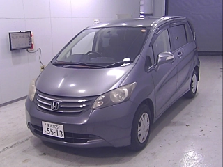 HONDA FREED 2010