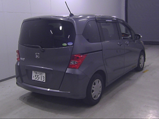HONDA FREED 2010