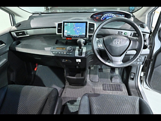 HONDA FREED 2013