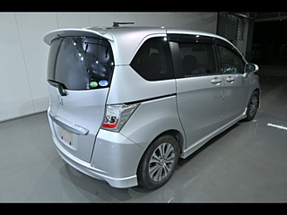 HONDA FREED 2013